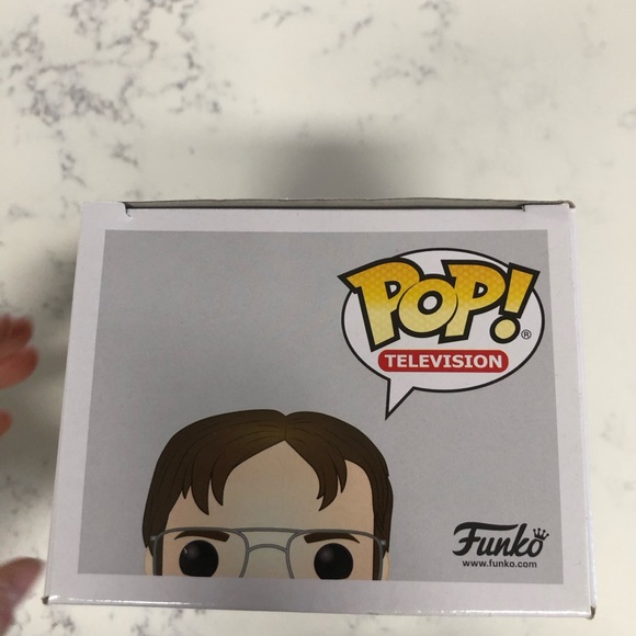 NWT Funko Pop Dwight Schrute Never Opened The Office - Picture 7 of 7
